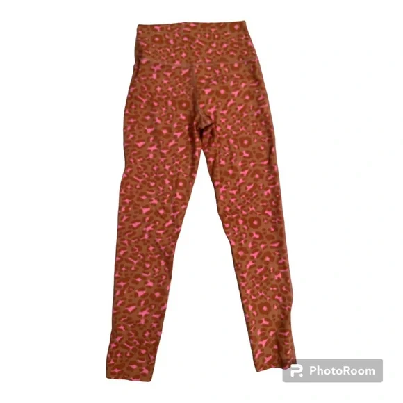Aerie Offline Legging size medium. Tan with pink animal print Canyon Creek print - Picture 5 of 12